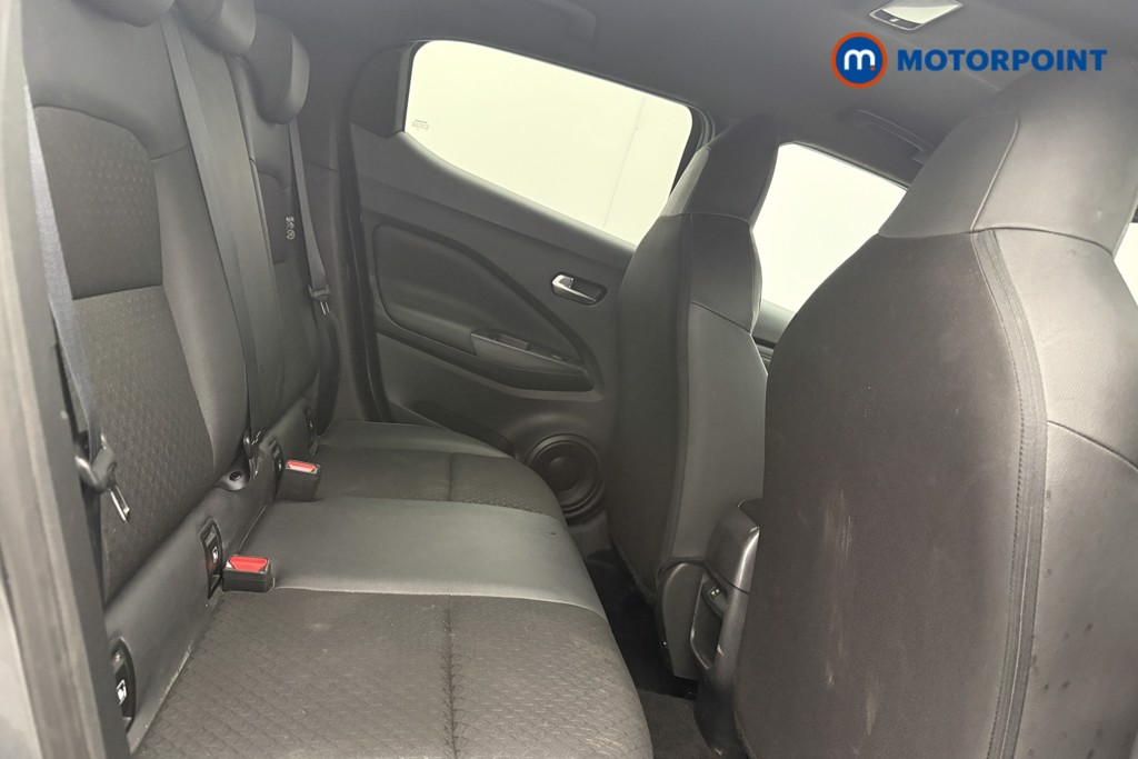 Nissan Juke N-Connecta Manual Petrol SUV - Stock Number (1655783) - 9th supplementary image