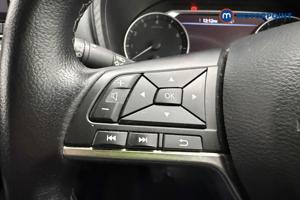 Nissan Juke N-Connecta Manual Petrol SUV - Stock Number (1655783) - 14th supplementary image