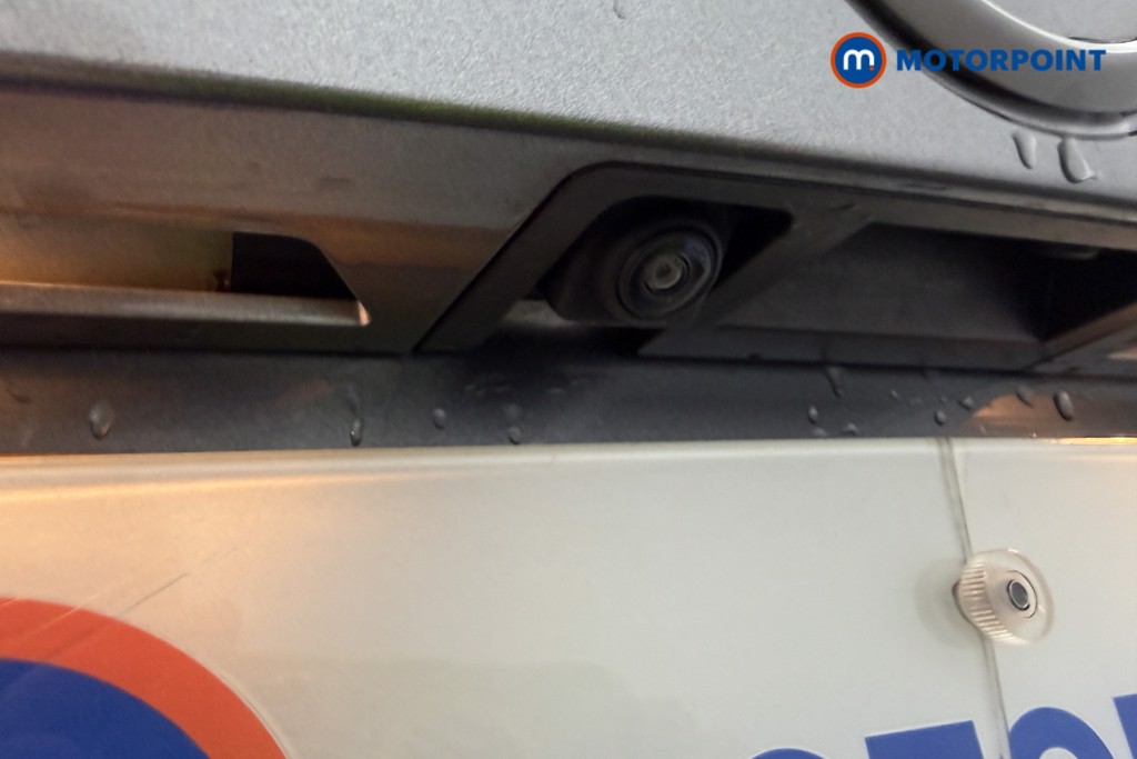 Nissan Juke N-Connecta Manual Petrol SUV - Stock Number (1655783) - 28th supplementary image