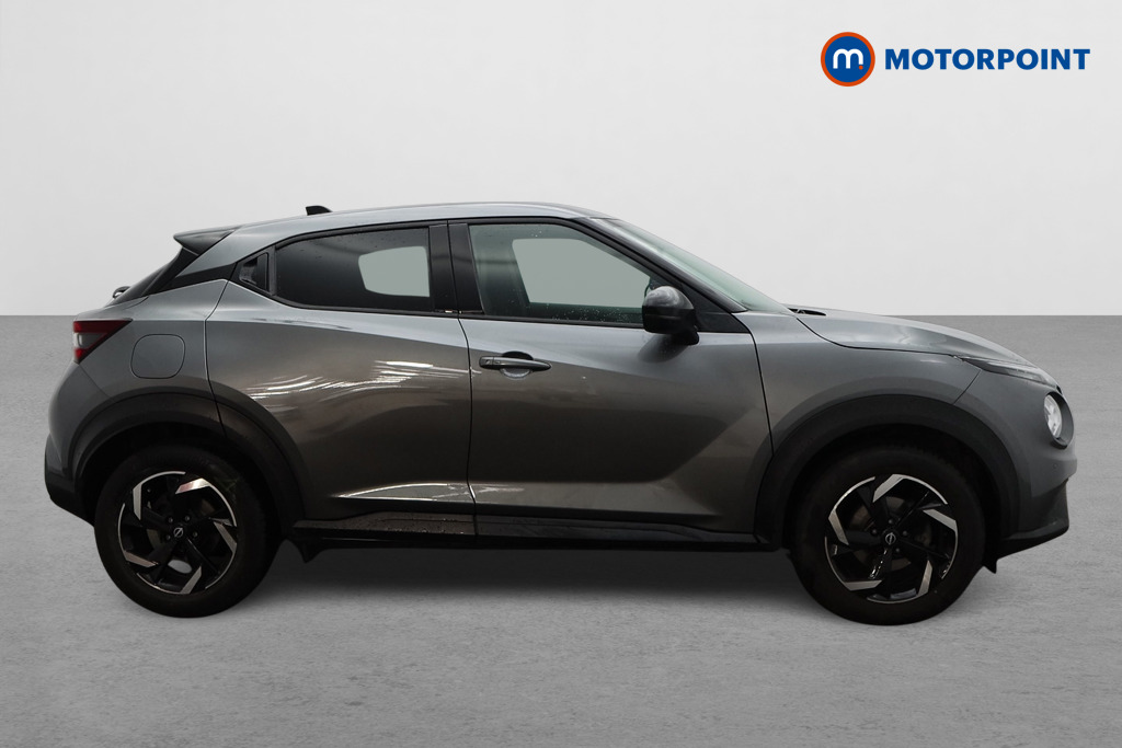 Nissan Juke N-Connecta Manual Petrol SUV - Stock Number (1655783) - Drivers side