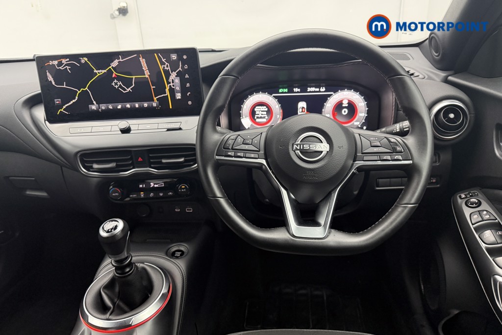 Nissan Juke N-Connecta Manual Petrol SUV - Stock Number (1655811) - 2nd supplementary image
