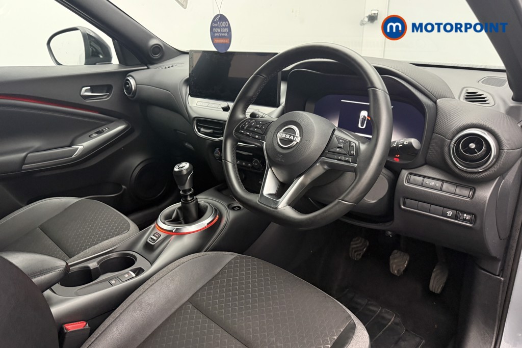 Nissan Juke N-Connecta Manual Petrol SUV - Stock Number (1655811) - 6th supplementary image