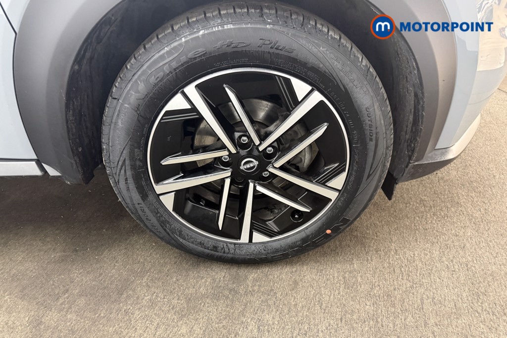Nissan Juke N-Connecta Manual Petrol SUV - Stock Number (1655811) - 22nd supplementary image