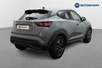 Nissan Juke N-Connecta Manual Petrol SUV - Stock Number (1655811) - Drivers side rear corner
