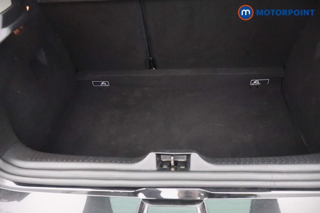 Renault Clio Iconic Manual Petrol Hatchback - Stock Number (1657638) - 4th supplementary image