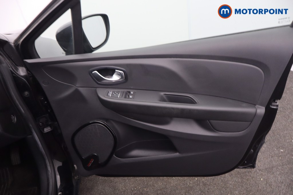 Renault Clio Iconic Manual Petrol Hatchback - Stock Number (1657638) - 7th supplementary image