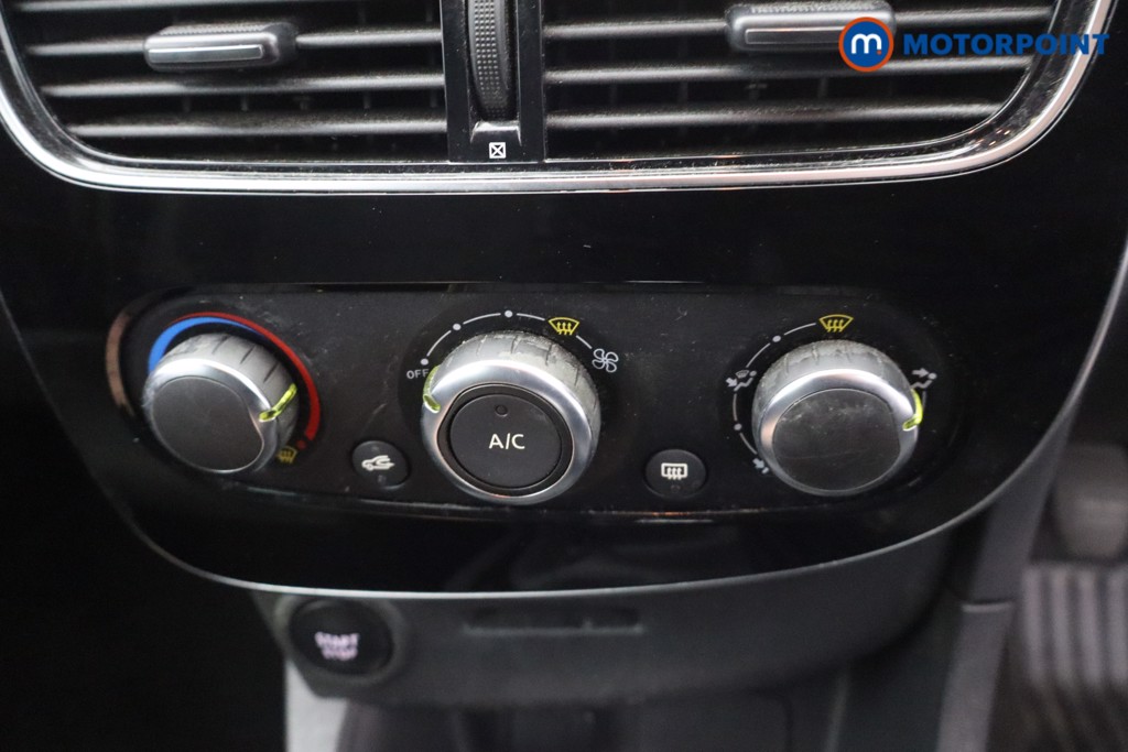 Renault Clio Iconic Manual Petrol Hatchback - Stock Number (1657638) - 14th supplementary image