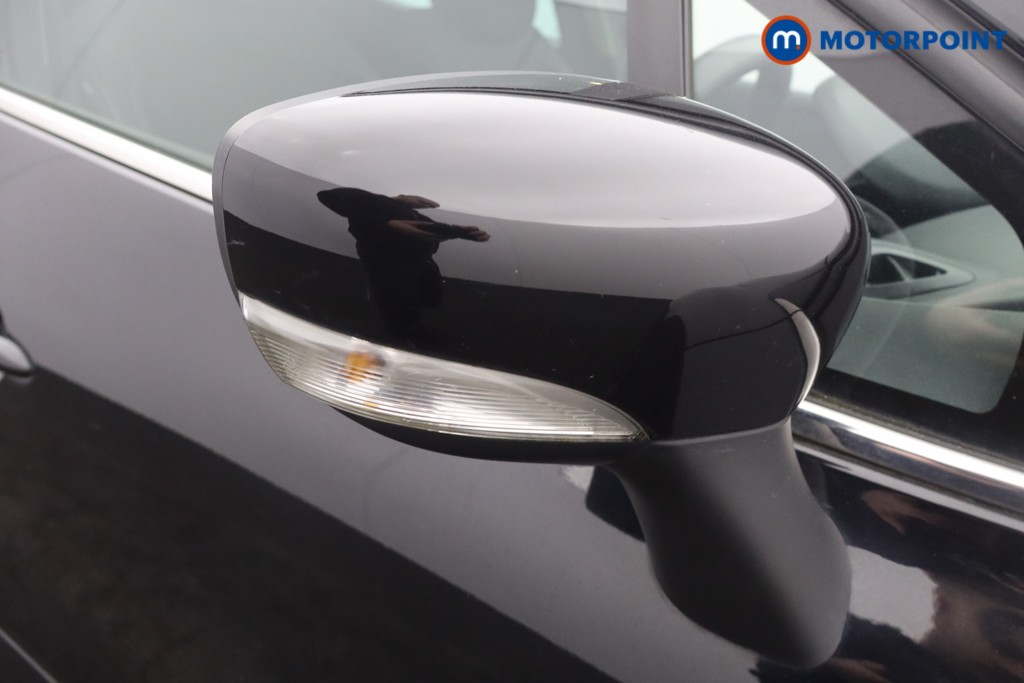 Renault Clio Iconic Manual Petrol Hatchback - Stock Number (1657638) - 17th supplementary image