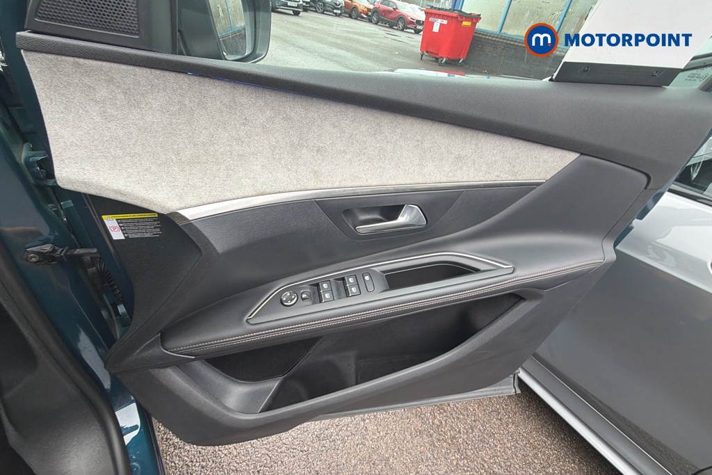Peugeot 5008 GT Manual Petrol SUV - Stock Number (1658308) - 3rd supplementary image