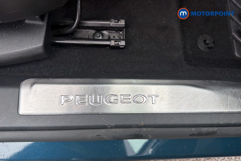 Peugeot 5008 GT Manual Petrol SUV - Stock Number (1658308) - 6th supplementary image