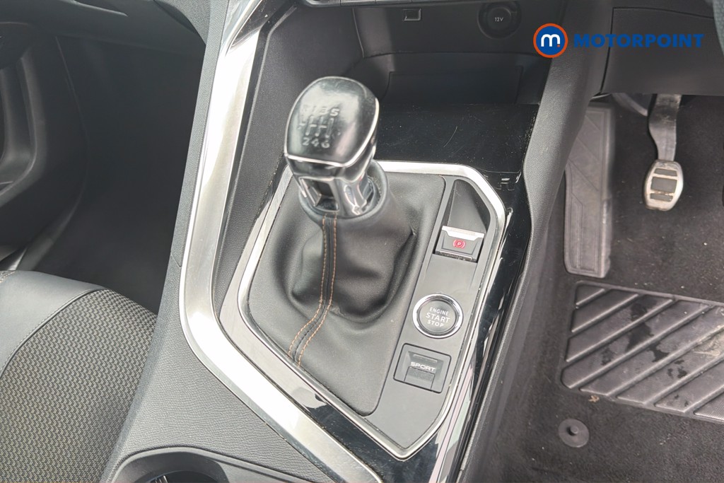 Peugeot 5008 GT Manual Petrol SUV - Stock Number (1658308) - 17th supplementary image