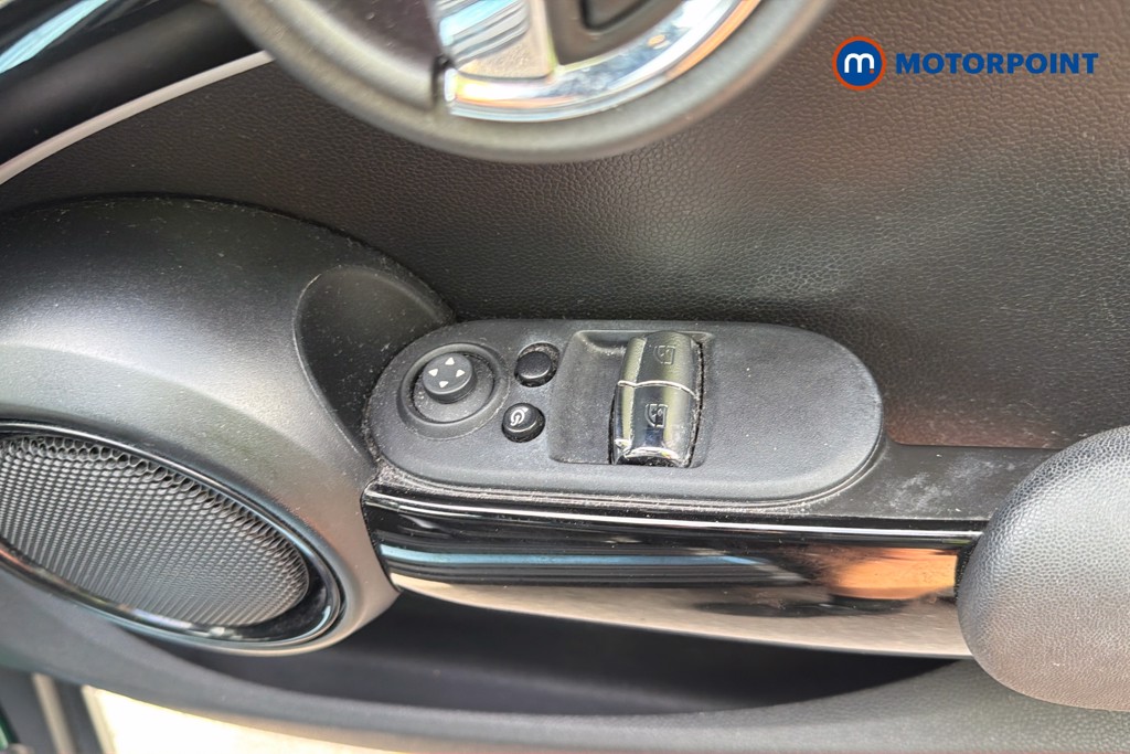 Mini Hatchback Cooper S Level 2 Automatic Electric Hatchback - Stock Number (1664244) - 5th supplementary image