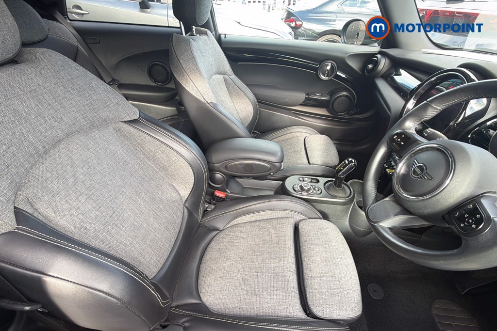 Mini Hatchback Cooper S Level 2 Automatic Electric Hatchback - Stock Number (1664244) - 18th supplementary image