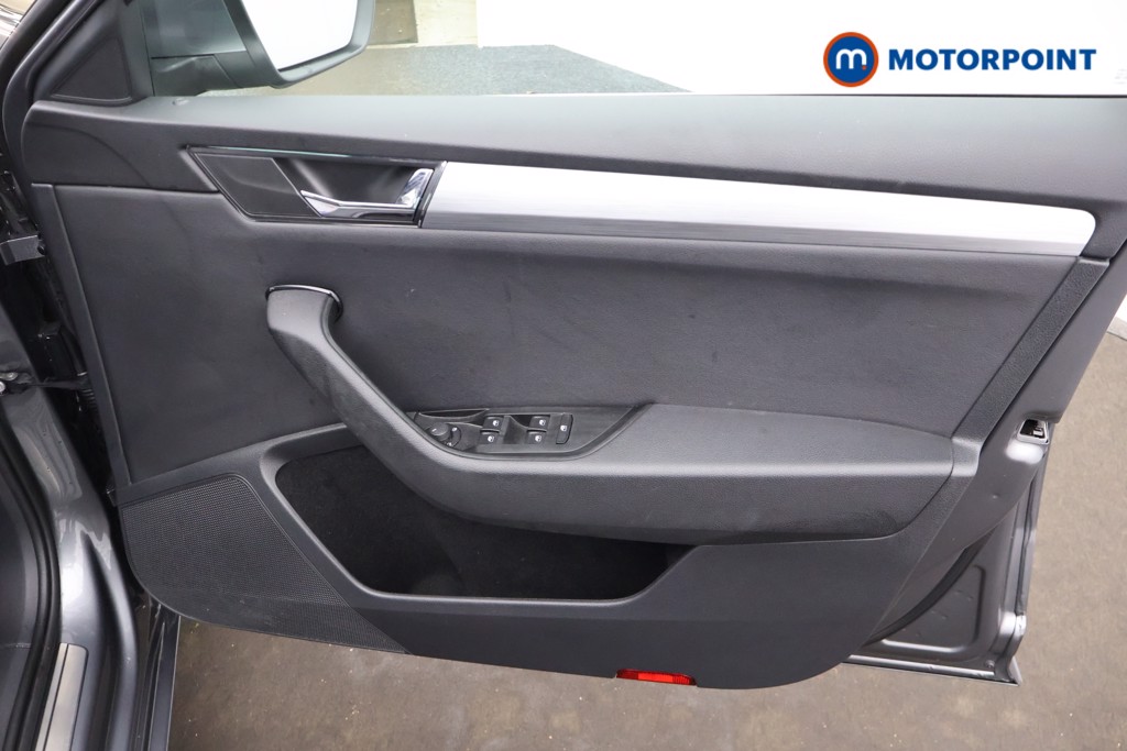 Skoda Superb Se Technology Automatic Petrol Plug-In Hybrid Estate - Stock Number (1667046) - 19th supplementary image
