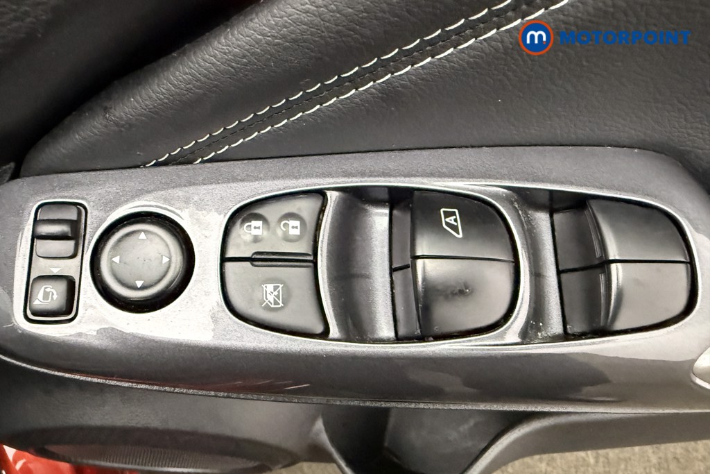 Nissan Juke Tekna Manual Petrol SUV - Stock Number (1667173) - 19th supplementary image