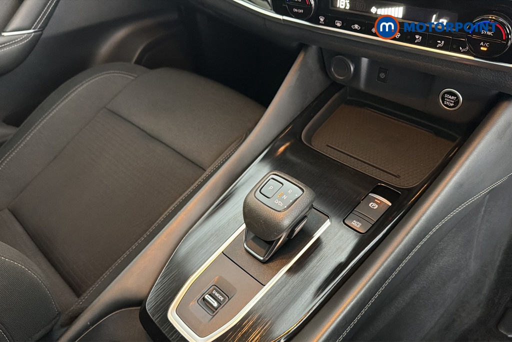 Nissan Qashqai Premiere Edition Automatic Petrol SUV - Stock Number (1667607) - 15th supplementary image