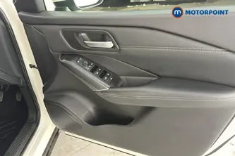 Nissan Qashqai Premiere Edition Automatic Petrol SUV - Stock Number (1667607) - 18th supplementary image