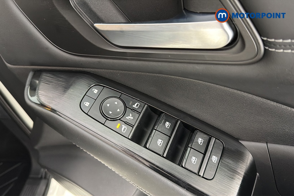 Nissan Qashqai Premiere Edition Automatic Petrol SUV - Stock Number (1667607) - 19th supplementary image