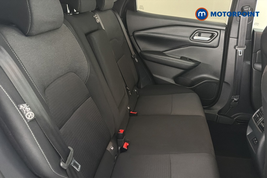 Nissan Qashqai Premiere Edition Automatic Petrol SUV - Stock Number (1667607) - 25th supplementary image