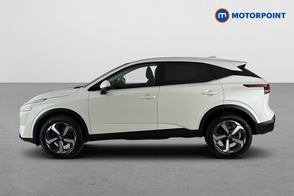 Nissan Qashqai Premiere Edition Automatic Petrol SUV - Stock Number (1667607) - Drivers side