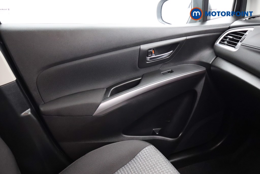 Suzuki S-Cross Motion Manual Petrol SUV - Stock Number (1667804) - 16th supplementary image