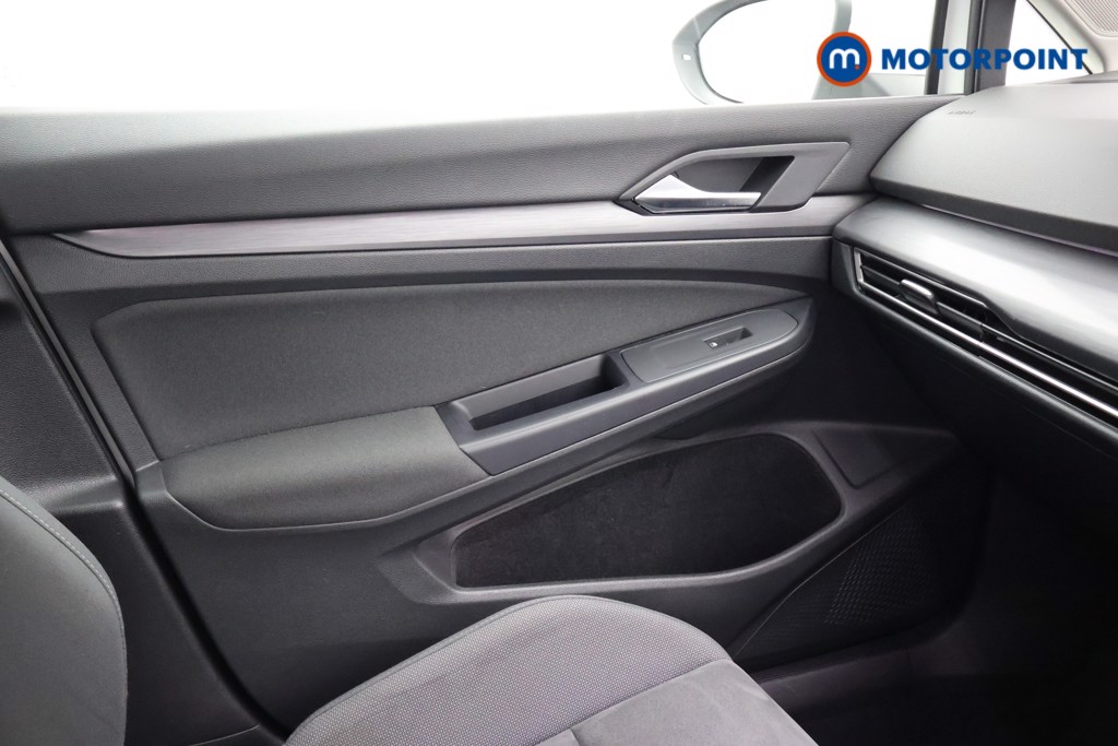 Volkswagen Golf Style Manual Petrol Hatchback - Stock Number (1667862) - 16th supplementary image