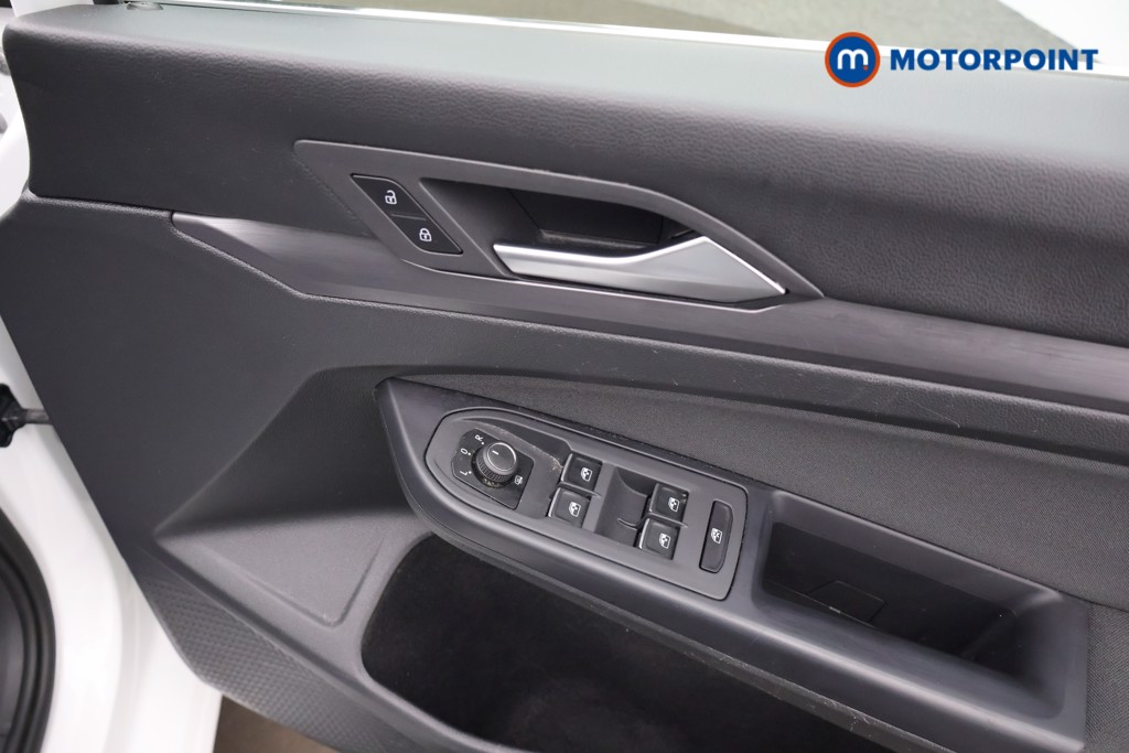 Volkswagen Golf Style Manual Petrol Hatchback - Stock Number (1667862) - 20th supplementary image