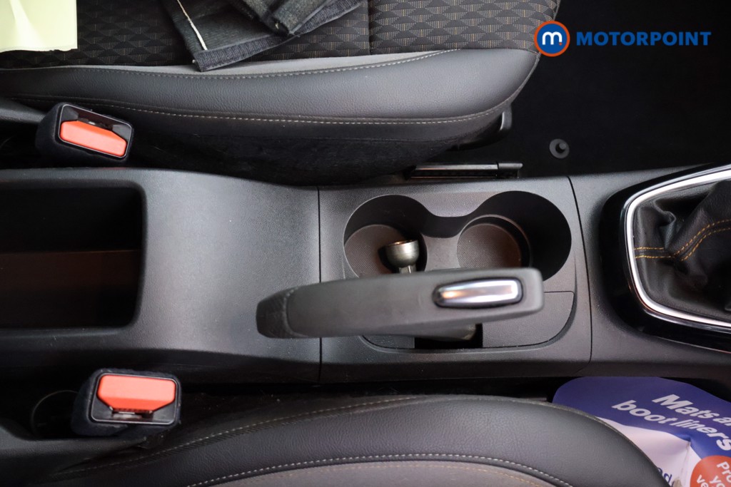 Vauxhall Crossland X Elite Manual Petrol SUV - Stock Number (1668371) - 14th supplementary image