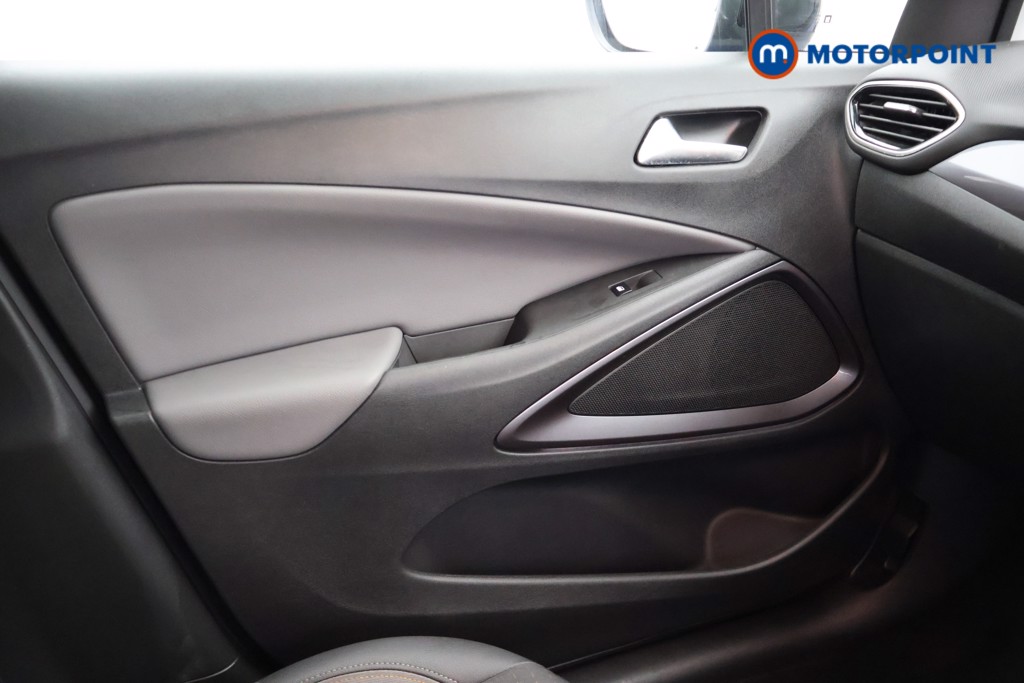 Vauxhall Crossland X Elite Manual Petrol SUV - Stock Number (1668371) - 16th supplementary image