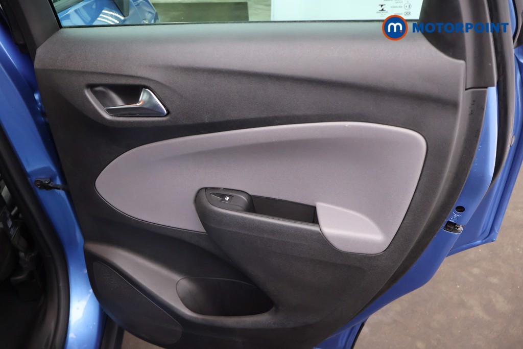 Vauxhall Crossland X Elite Manual Petrol SUV - Stock Number (1668371) - 23rd supplementary image