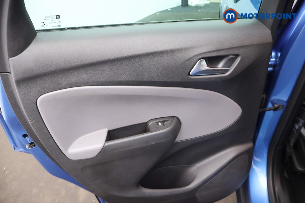 Vauxhall Crossland X Elite Manual Petrol SUV - Stock Number (1668371) - 26th supplementary image