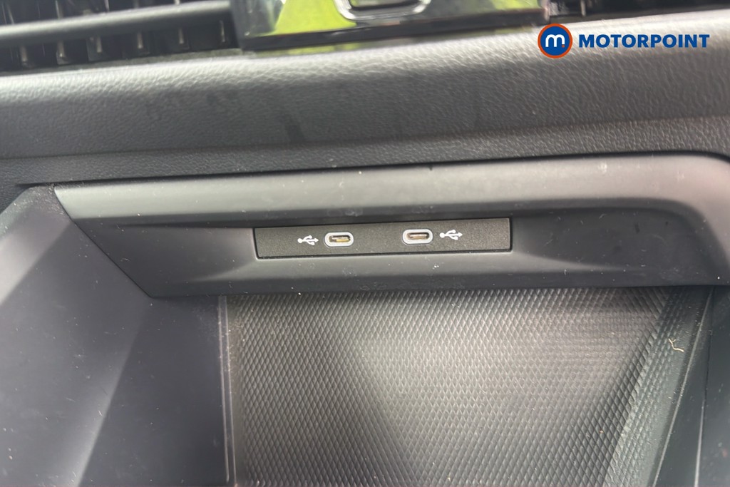 Volkswagen Golf Life Manual Petrol Hatchback - Stock Number (1668425) - 13th supplementary image