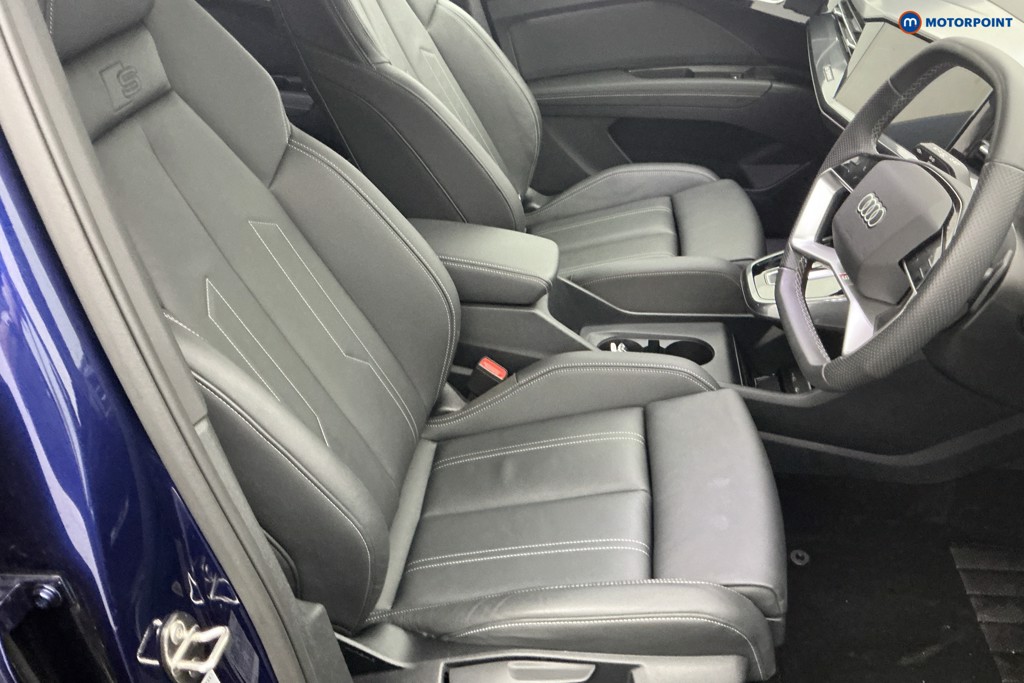 Audi Q4 Black Edition Automatic Electric SUV - Stock Number (1668905) - 5th supplementary image