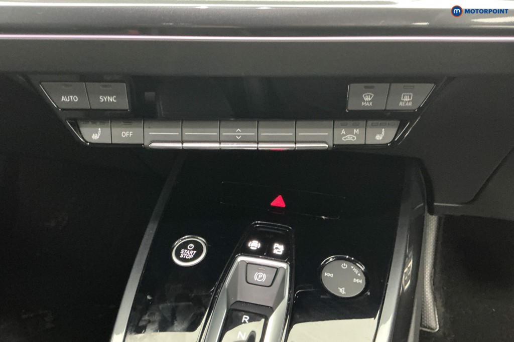 Audi Q4 Black Edition Automatic Electric SUV - Stock Number (1668905) - 17th supplementary image