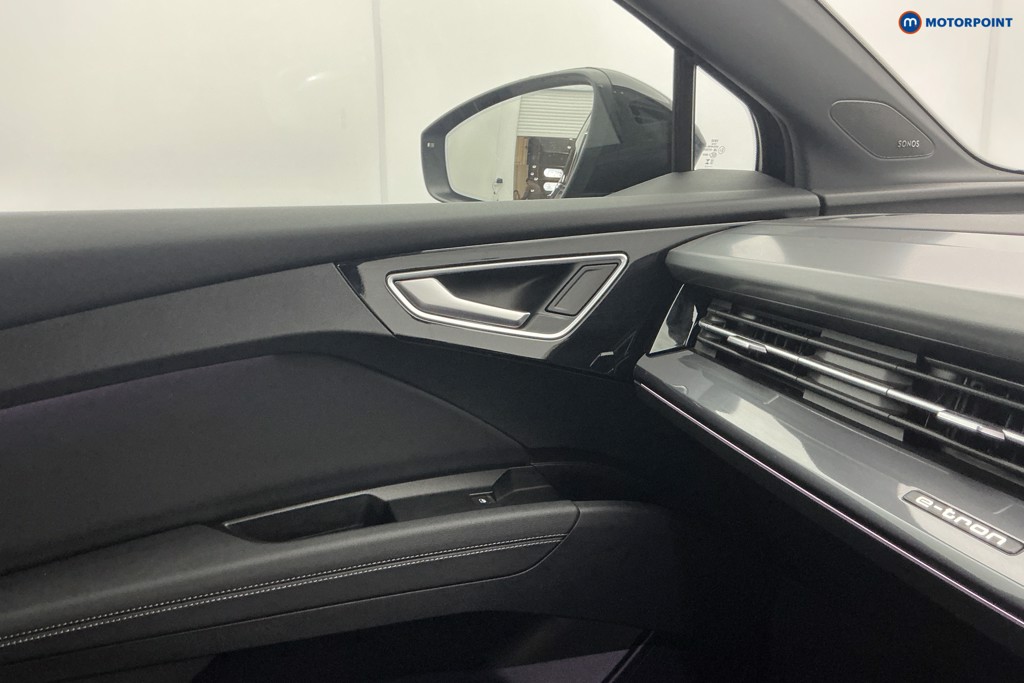 Audi Q4 Black Edition Automatic Electric SUV - Stock Number (1668905) - 19th supplementary image