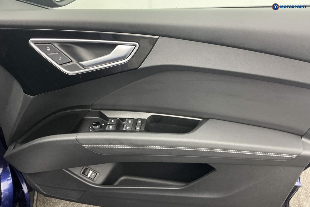 Audi Q4 Black Edition Automatic Electric SUV - Stock Number (1668905) - 24th supplementary image