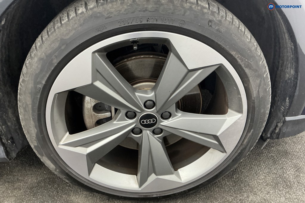 Audi Q4 Black Edition Automatic Electric SUV - Stock Number (1668905) - 34th supplementary image