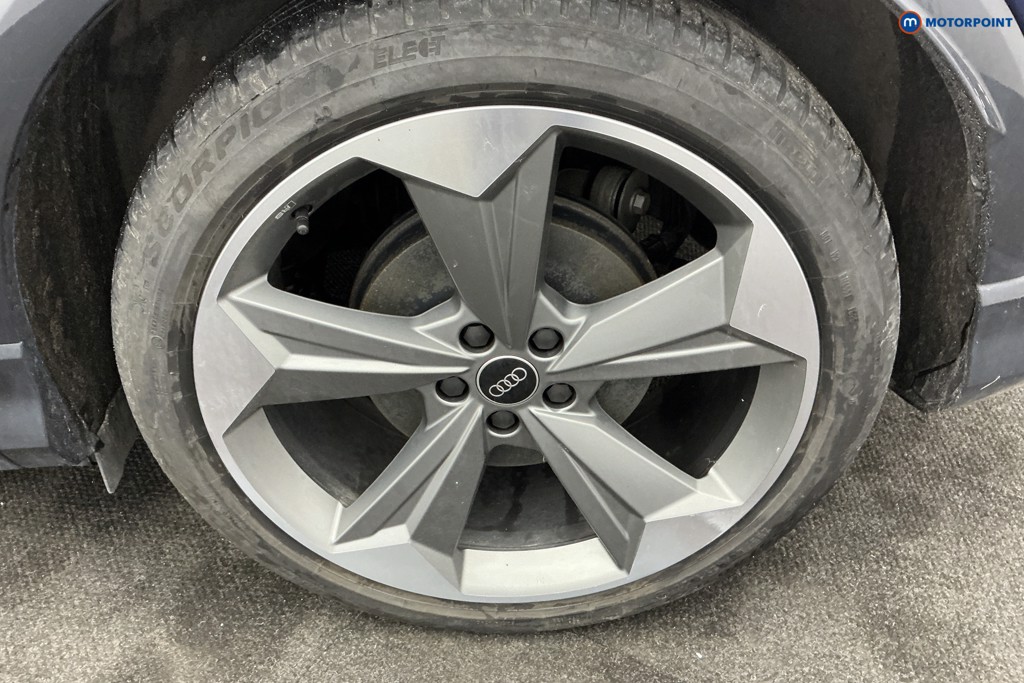 Audi Q4 Black Edition Automatic Electric SUV - Stock Number (1668905) - 36th supplementary image