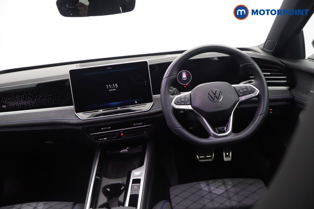 Volkswagen Passat R-Line Automatic Petrol Plug-In Hybrid Estate - Stock Number (1669025) - 8th supplementary image