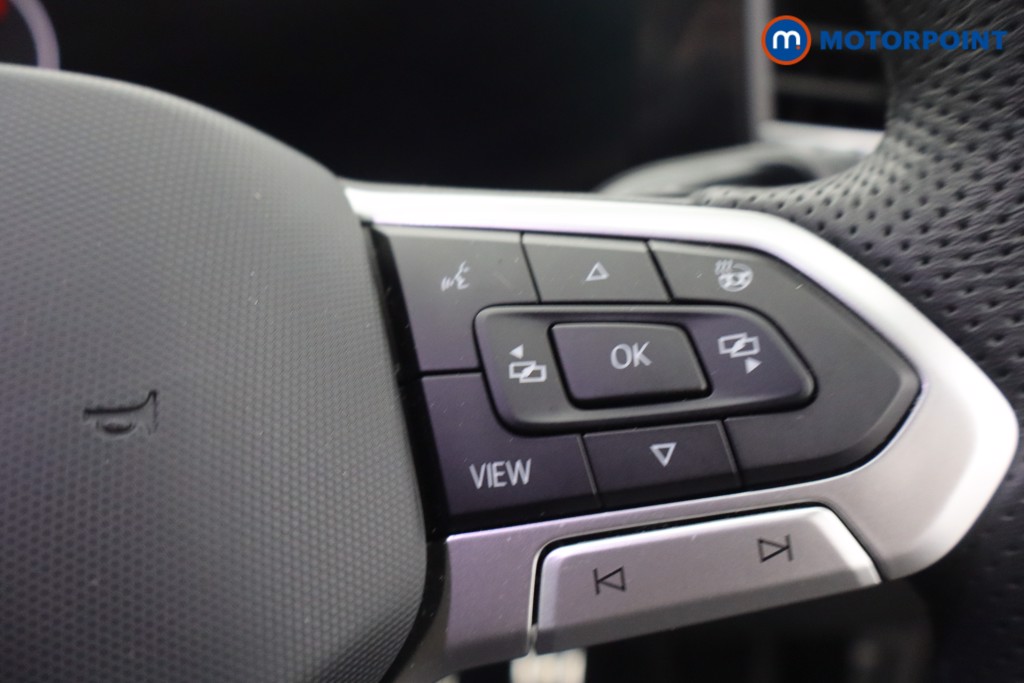 Volkswagen Passat R-Line Automatic Petrol Plug-In Hybrid Estate - Stock Number (1669025) - 16th supplementary image