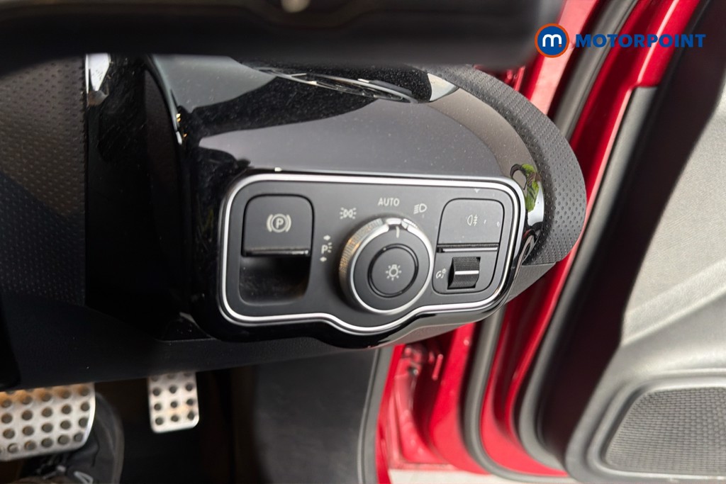 Mercedes-Benz A Class Amg Line Executive Edition Automatic Petrol Saloon - Stock Number (1669105) - 18th supplementary image