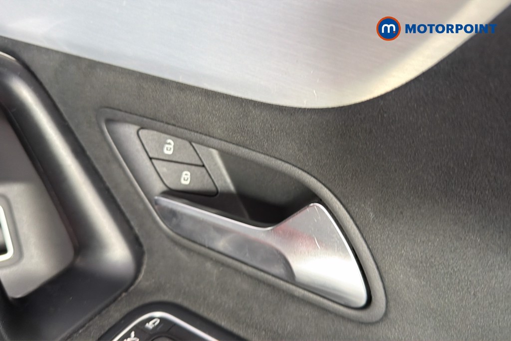 Mercedes-Benz A Class Amg Line Executive Edition Automatic Petrol Saloon - Stock Number (1669105) - 42nd supplementary image