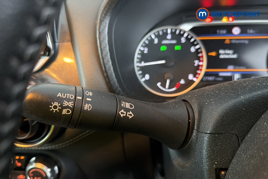 Nissan Juke Tekna Automatic Petrol SUV - Stock Number (1669273) - 11th supplementary image