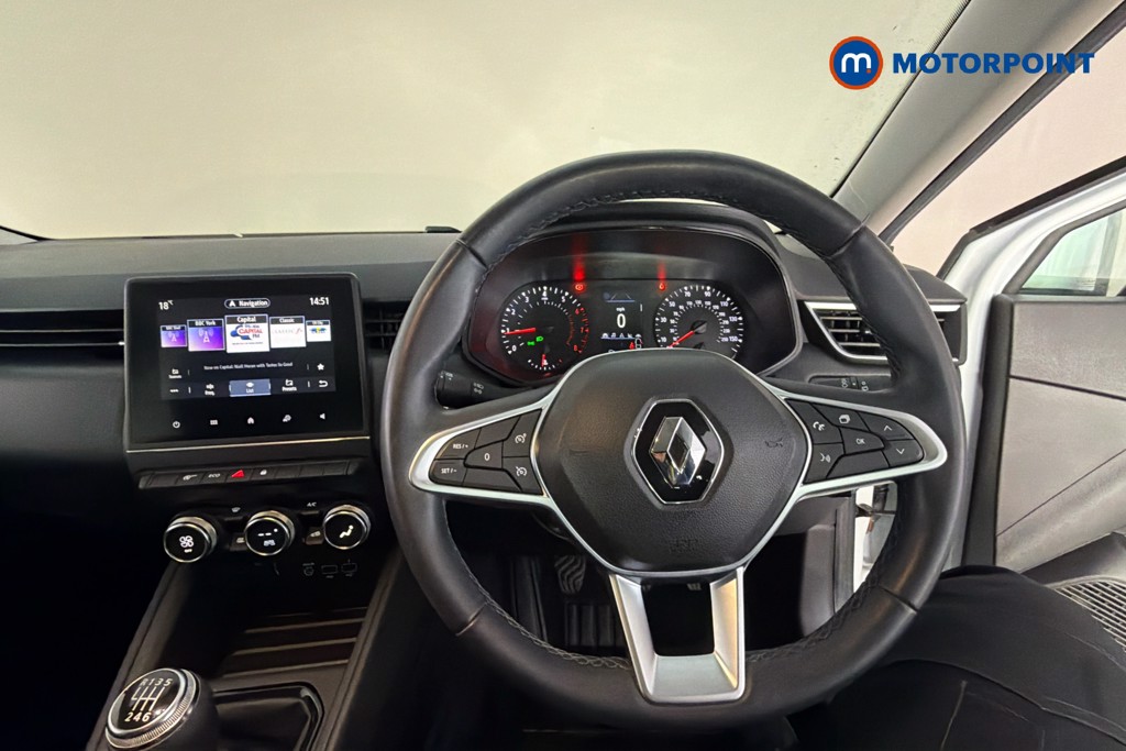 Renault Clio Iconic Manual Petrol Hatchback - Stock Number (1669277) - 5th supplementary image