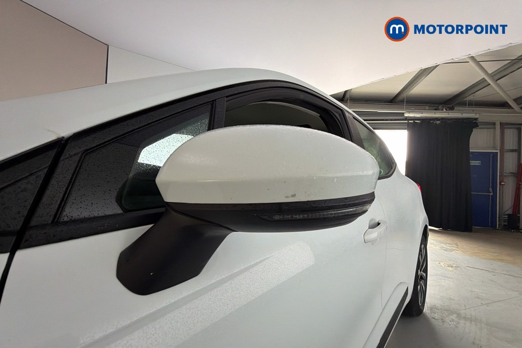 Renault Clio Iconic Manual Petrol Hatchback - Stock Number (1669277) - 43rd supplementary image