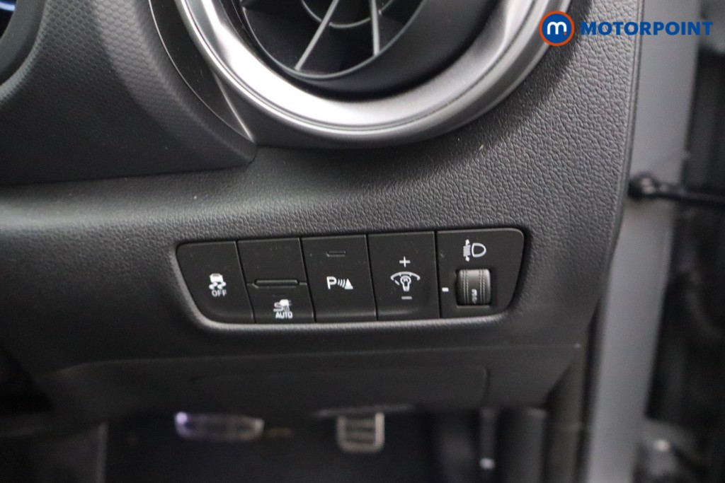 Hyundai Kona Premium Automatic Electric SUV - Stock Number (1669532) - 12th supplementary image
