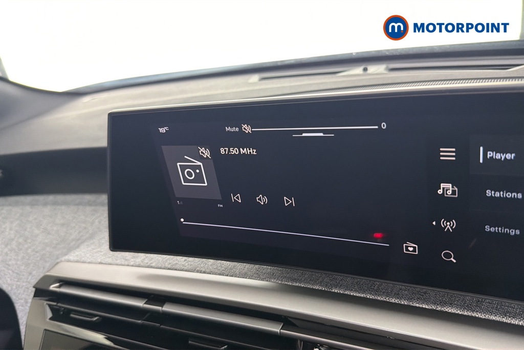 Peugeot 5008 Allure Premium Automatic Petrol SUV - Stock Number (1669661) - 8th supplementary image