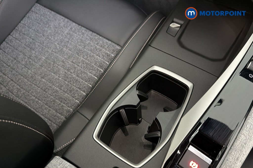 Peugeot 5008 Allure Premium Automatic Petrol SUV - Stock Number (1669661) - 16th supplementary image