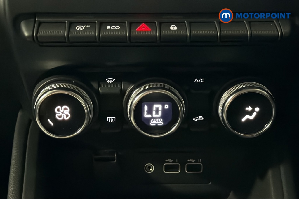 Renault Clio Evolution Manual Petrol Hatchback - Stock Number (1669872) - 994th supplementary image
