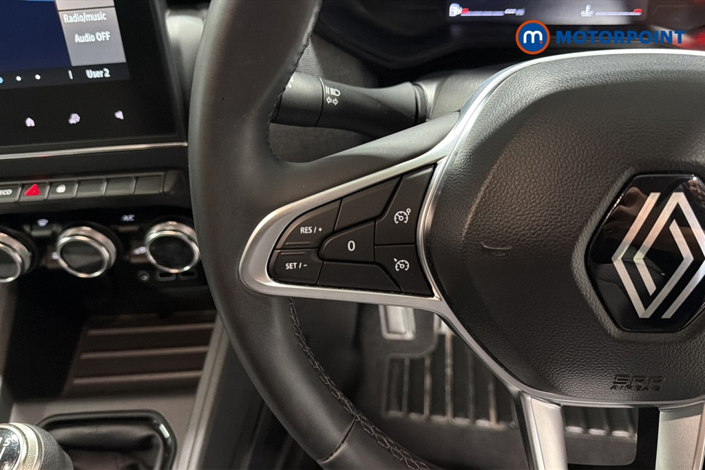 Renault Clio Evolution Manual Petrol Hatchback - Stock Number (1669872) - 4th supplementary image
